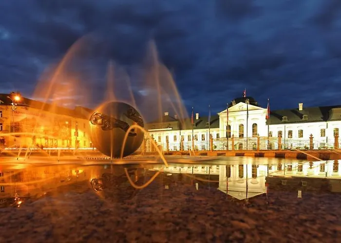 Anthony In Center * Bratislava